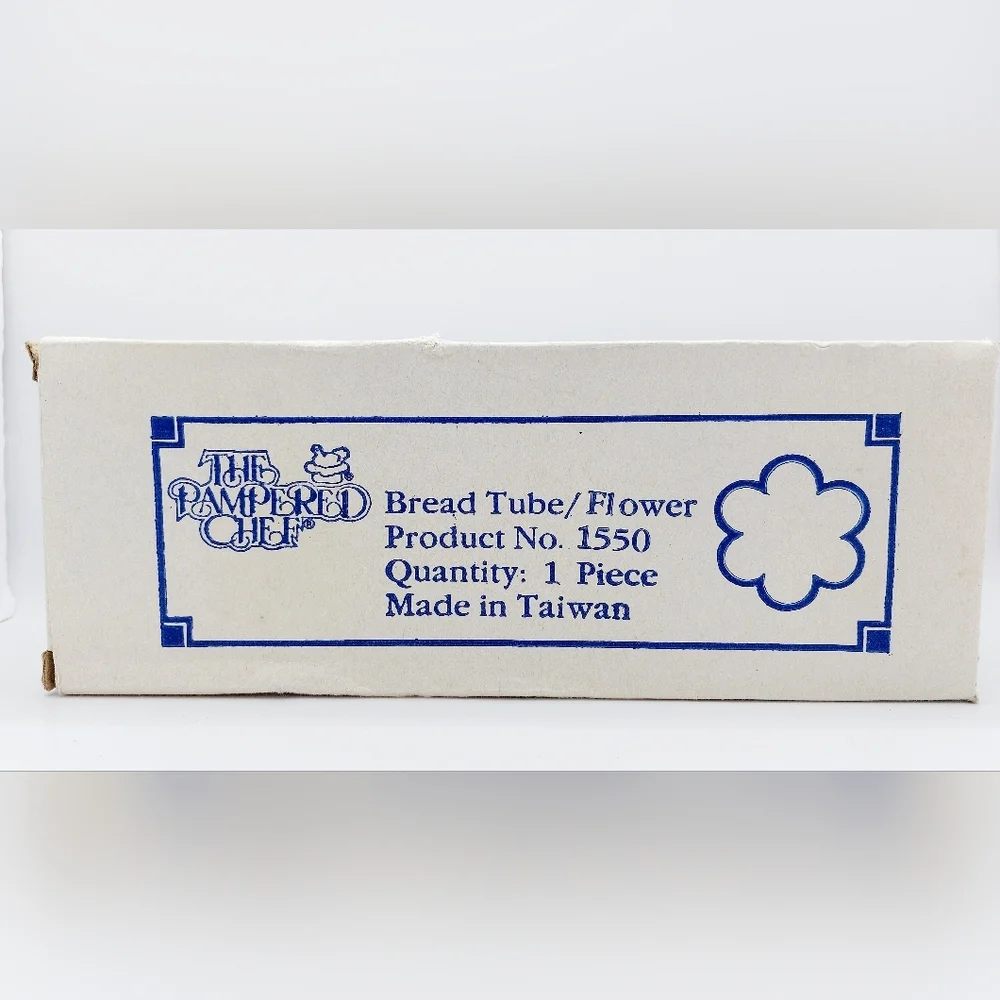 Vintage Pampered‎ Chef Flower Bread Tube Baking Mold #1550 w/ Recipe Book & Box